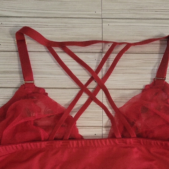Cacique Red Lace Bra Intimates & Sleepwear - Picture 5 of 5